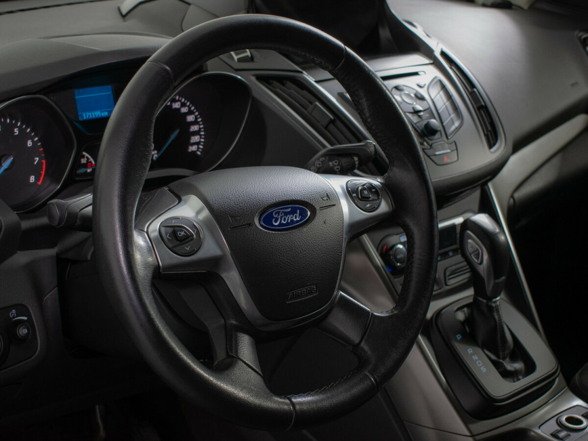Ford Kuga б/у, 2014, Автоматическая. Фото: #10