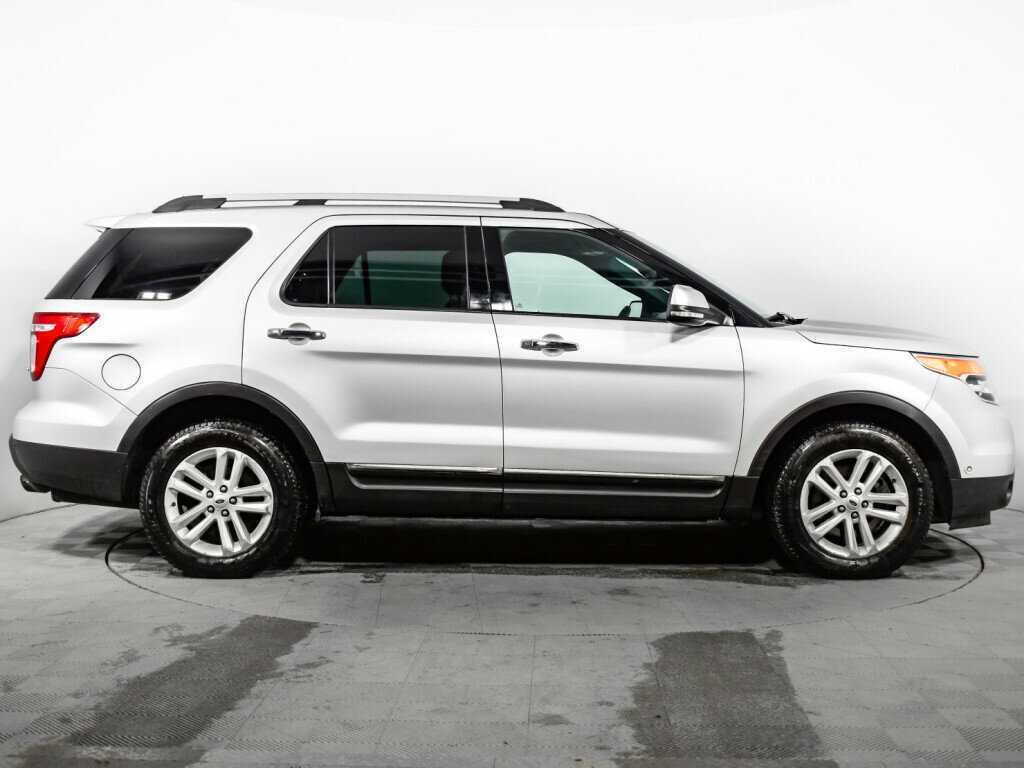 Ford Explorer б/у, 2014, Автоматическая. Фото: #3
