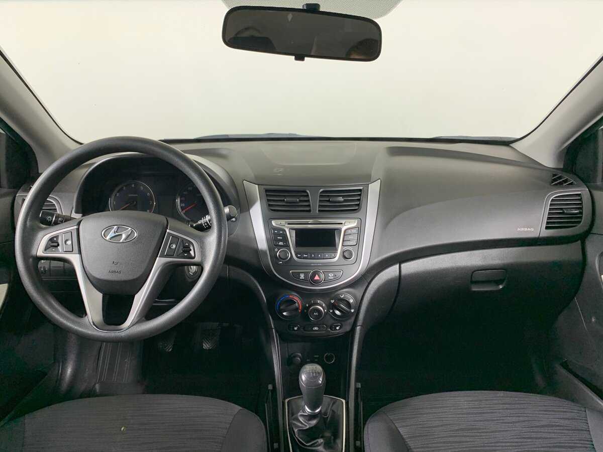Hyundai Solaris б/у, 2016, Механическая. Фото: #12