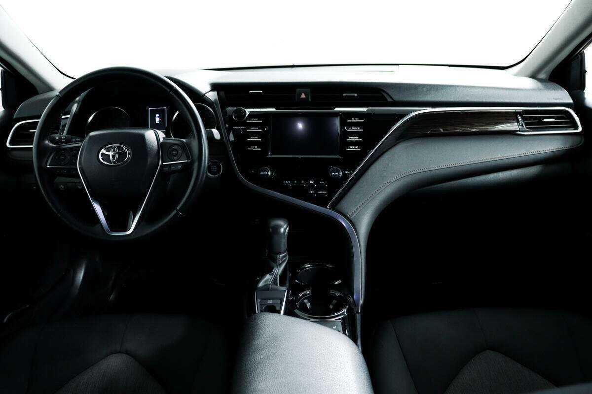 Toyota Camry б/у, 2019, Автоматическая. Фото: #9