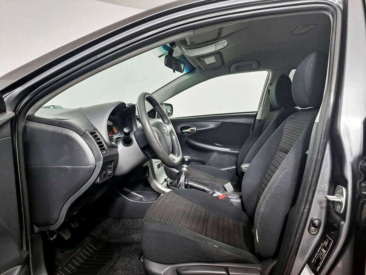 Toyota Corolla б/у, 2012, Механическая. Фото: #13