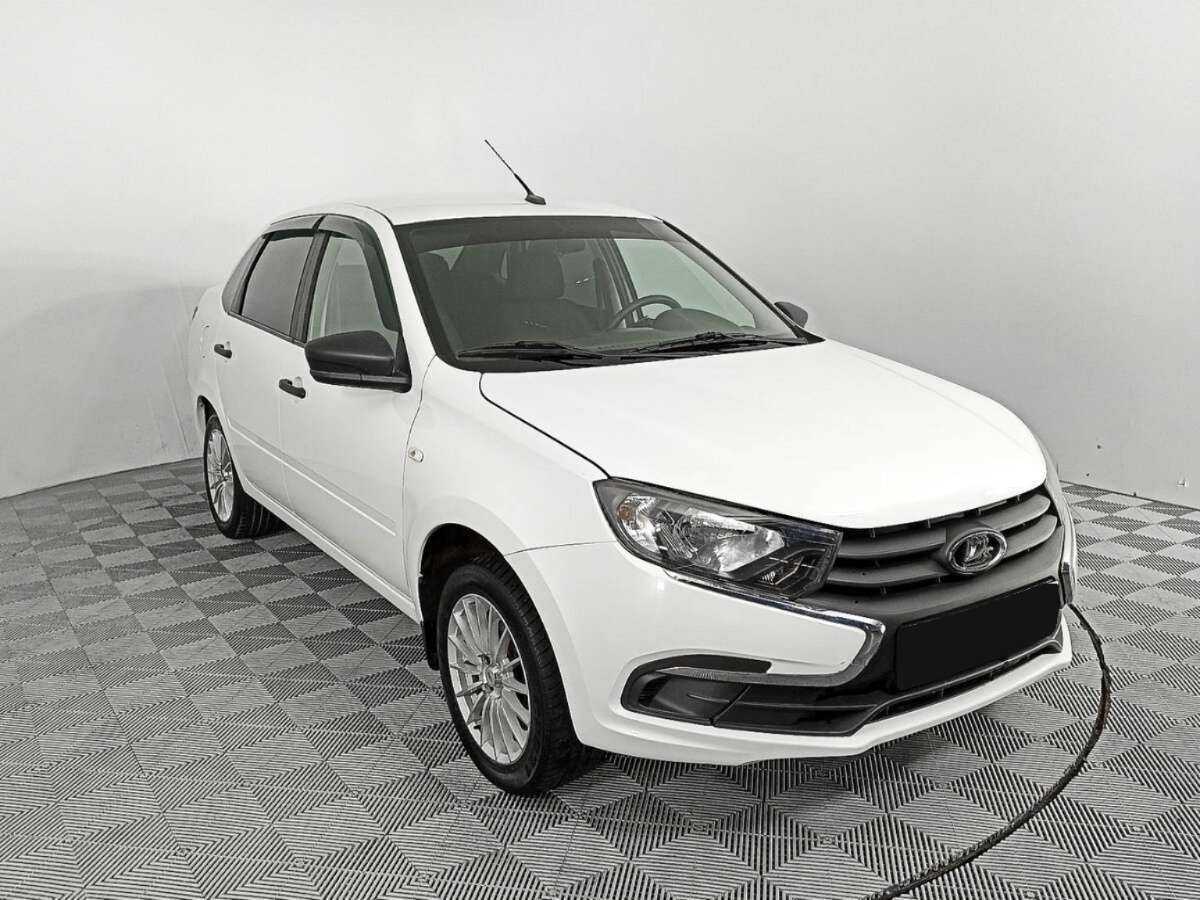 Lada (ВАЗ) Granta б/у, 2020, Механическая. Фото: #2