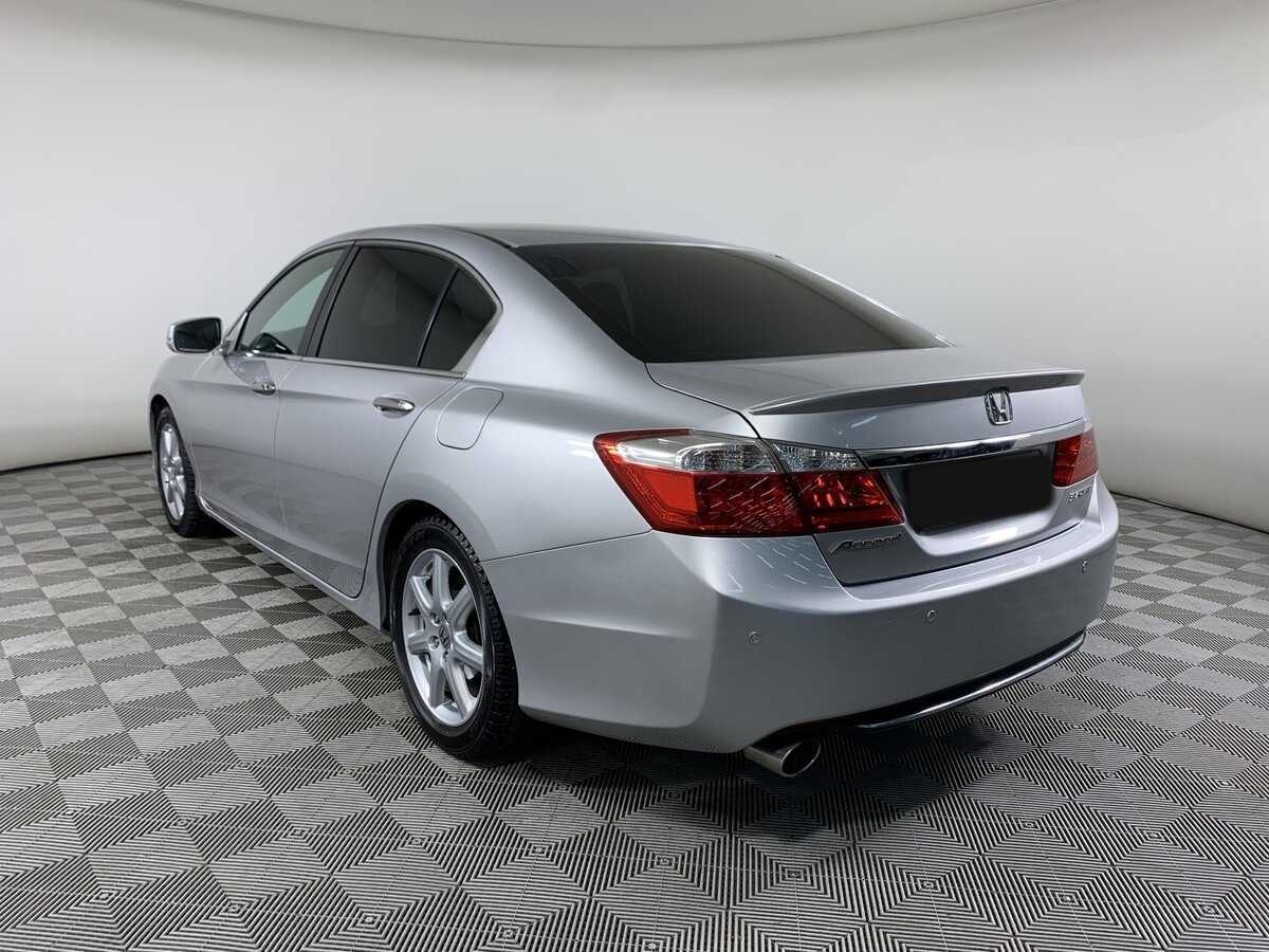 Honda Accord б/у, 2013, Автоматическая. Фото: #5