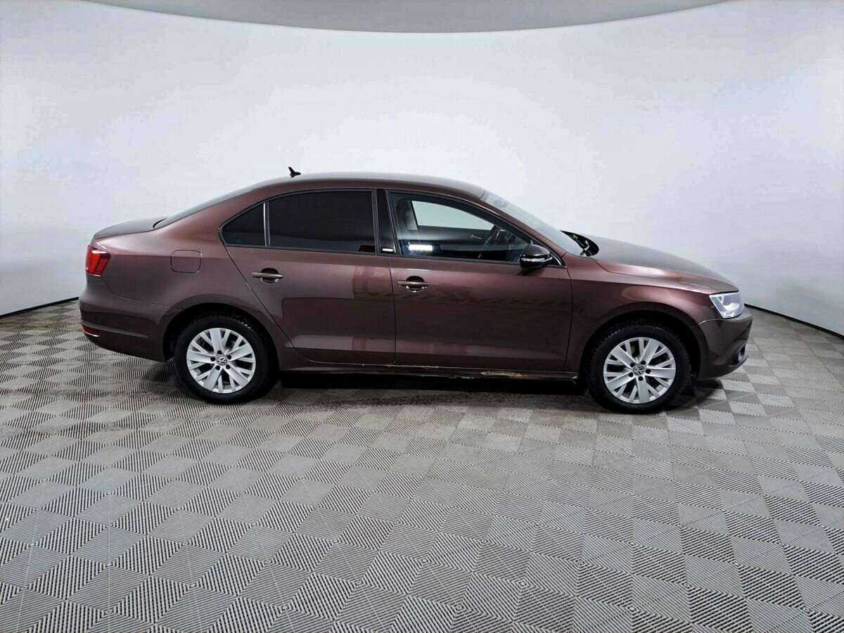 Volkswagen Jetta б/у, 2014, Механическая. Фото: #3