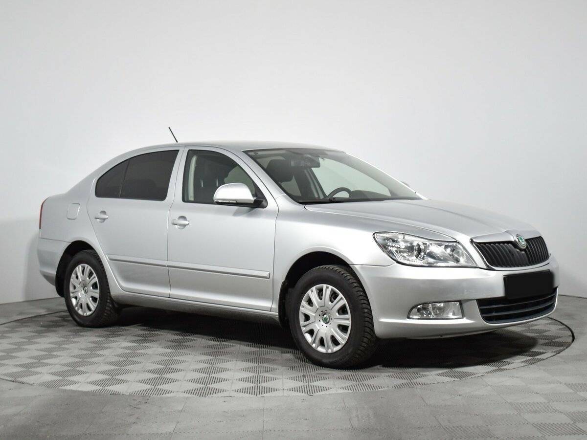 Skoda Octavia б/у, 2013, Механическая. Фото: #2