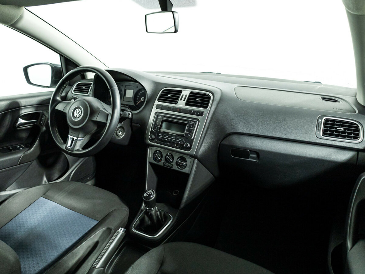 Volkswagen Polo б/у, 2013, Механическая. Фото: #8