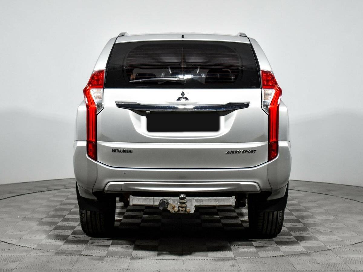Mitsubishi Pajero Sport б/у, 2018, Автоматическая. Фото: #4