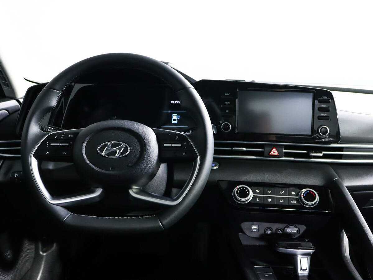 Hyundai Elantra б/у, 2022, Вариатор. Фото: #9