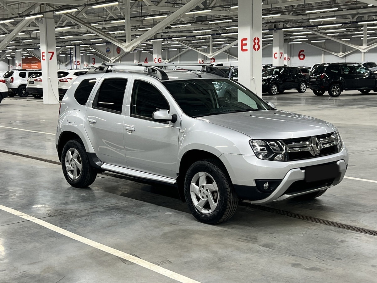 Renault Duster б/у, 2017, Механическая. Фото: #2