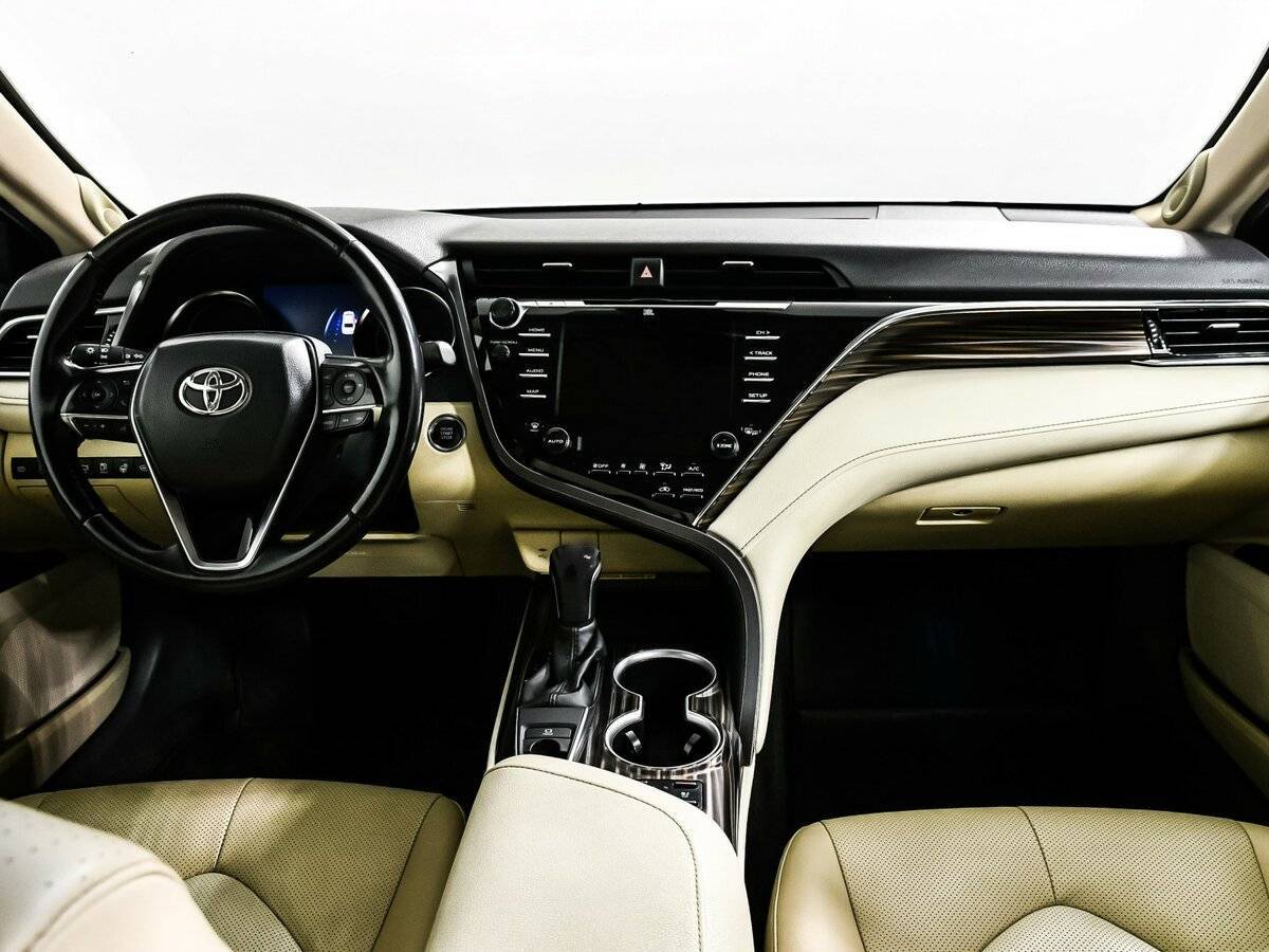 Toyota Camry б/у, 2020, Автоматическая. Фото: #10