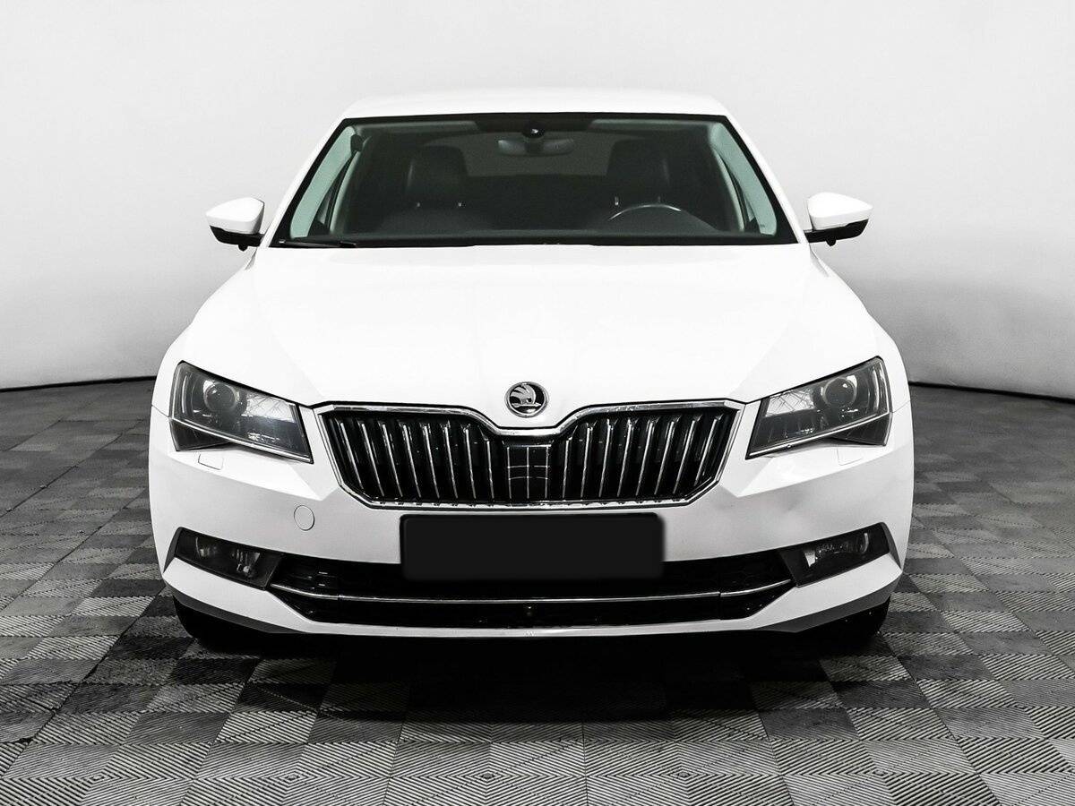 Skoda Superb б/у, 2016, Роботизированная. Фото: #1
