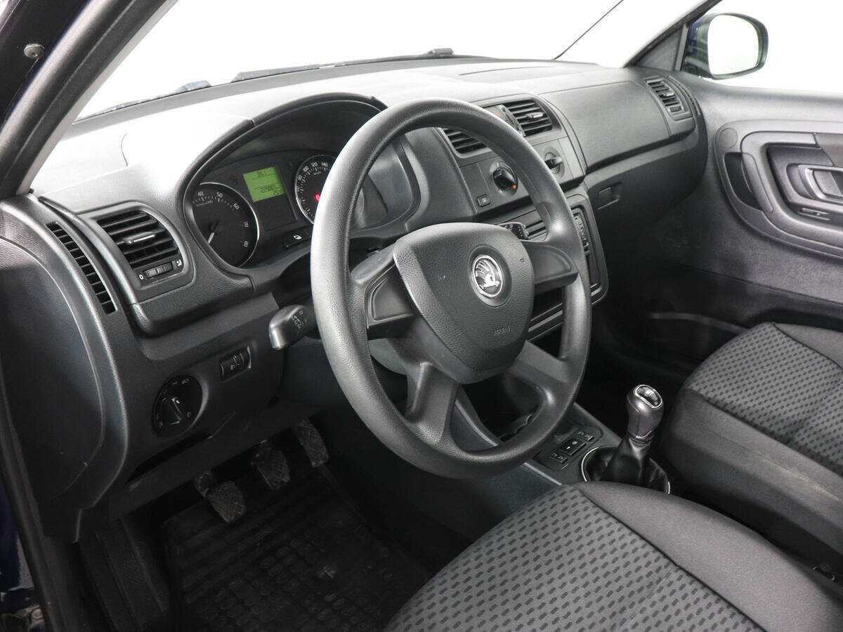Skoda Fabia б/у, 2013, Механическая. Фото: #4