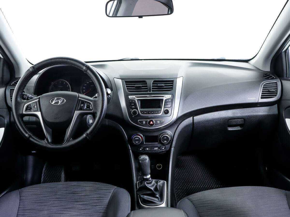 Hyundai Solaris б/у, 2016, Механическая. Фото: #8