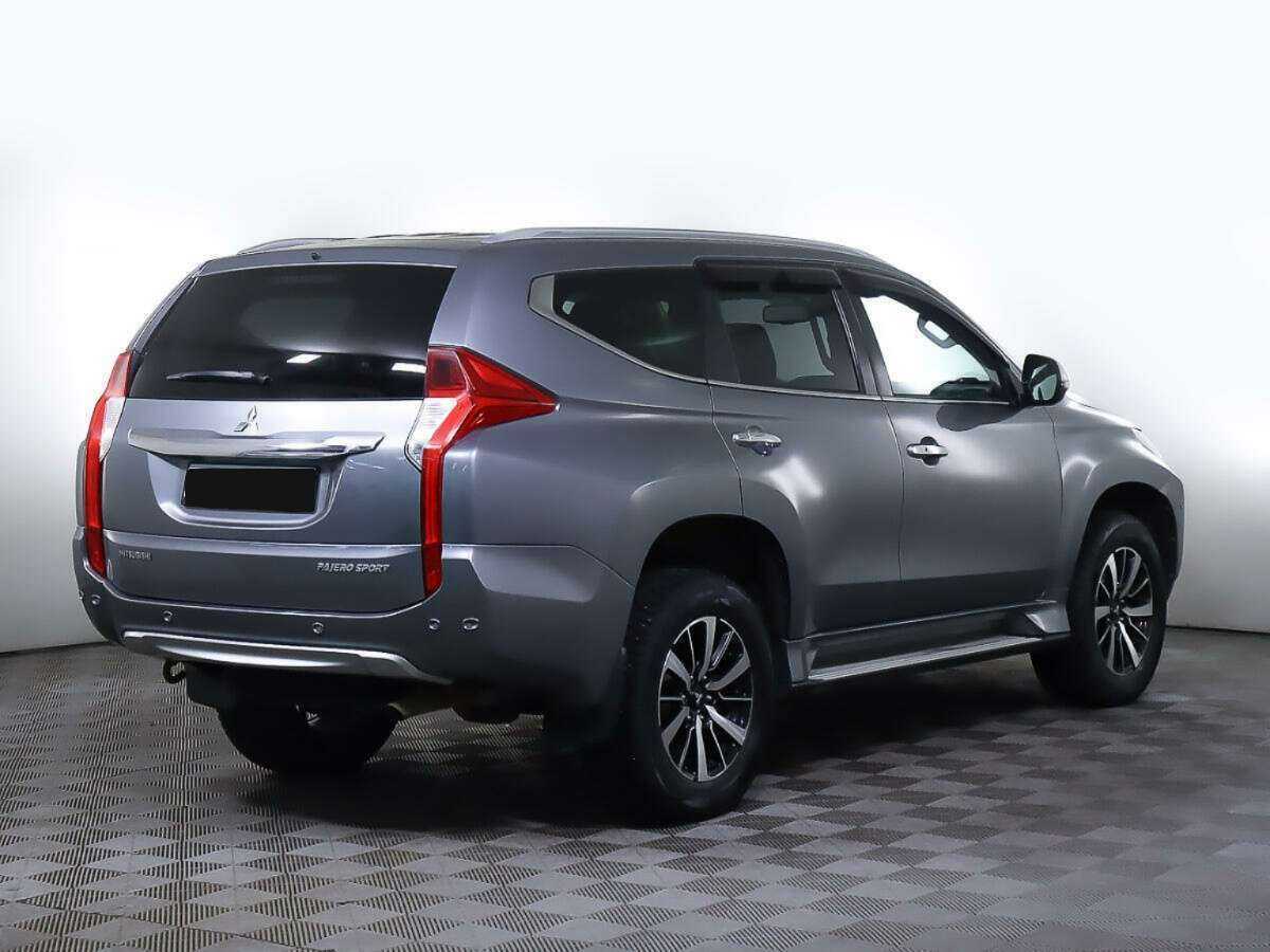 Mitsubishi Pajero Sport б/у, 2017, Автоматическая. Фото: #3