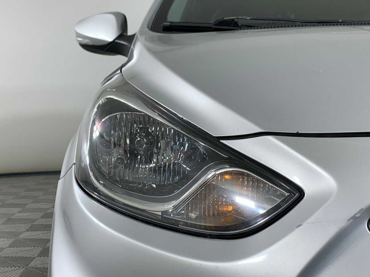 Hyundai Solaris б/у, 2012, Автоматическая. Фото: #9