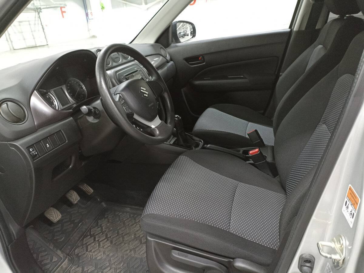 Suzuki Vitara б/у, 2021, Механическая. Фото: #14