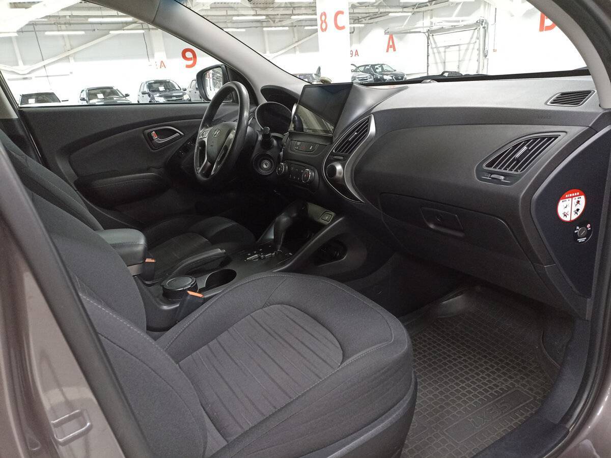 Hyundai ix35 б/у, 2014, Автоматическая. Фото: #10