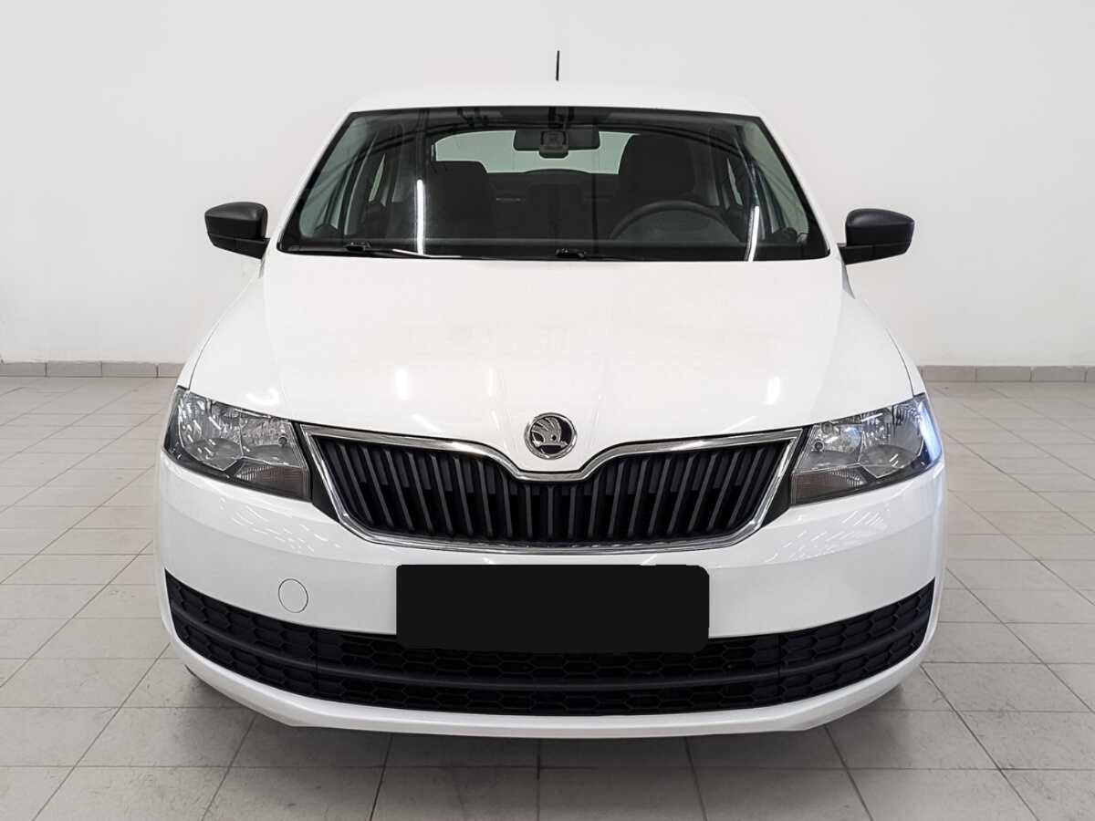 Skoda Rapid б/у, 2017, Механическая. Фото: #1