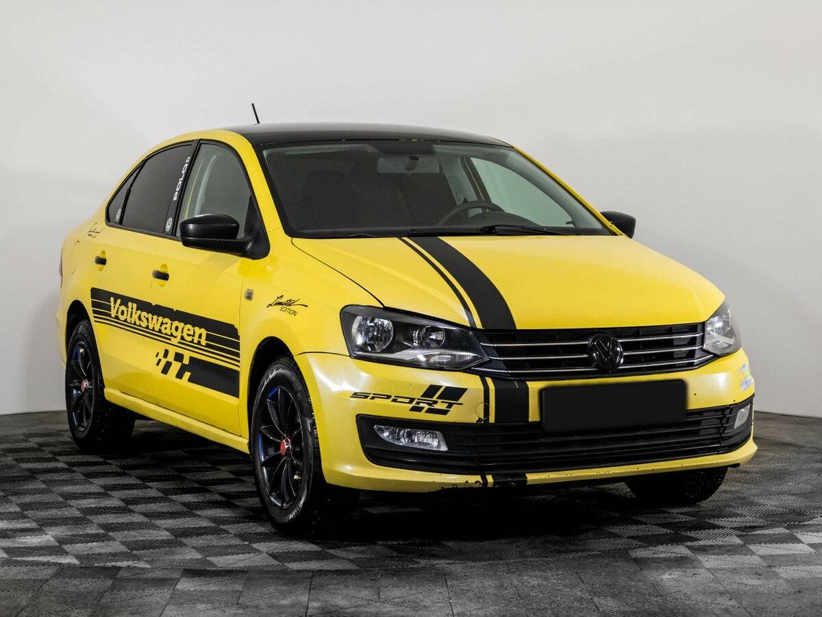 Volkswagen Polo б/у, 2018, Автоматическая. Фото: #2
