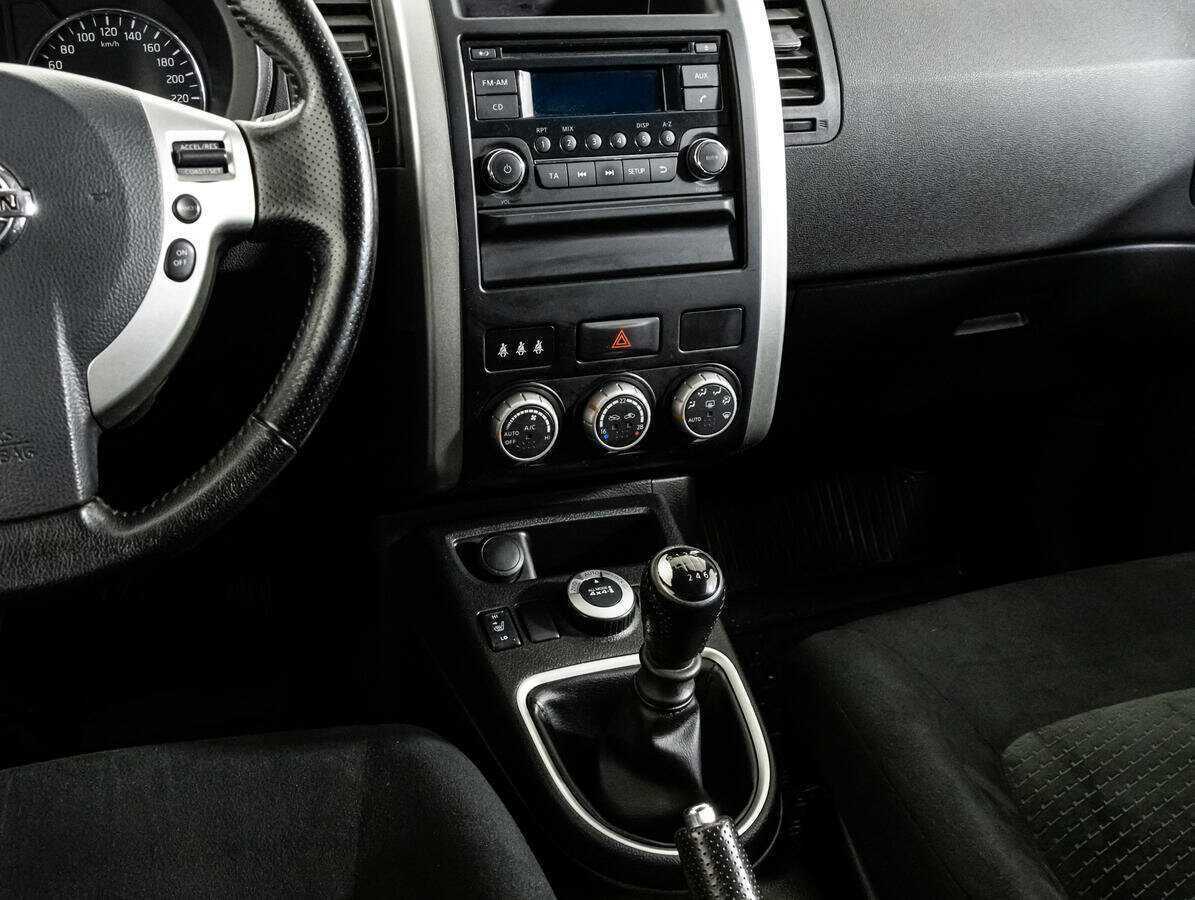 Nissan X-Trail б/у, 2014, Механическая. Фото: #12