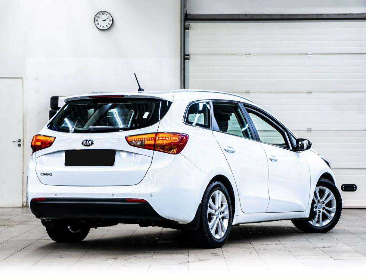 Kia Ceed б/у, 2014, Автоматическая. Фото: #2