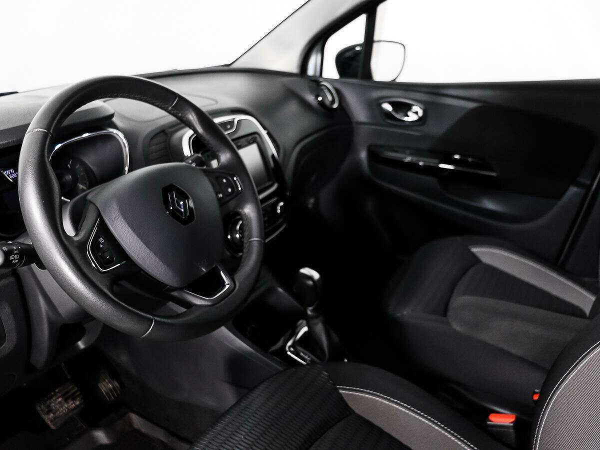 Renault Kaptur б/у, 2016, Автоматическая. Фото: #8