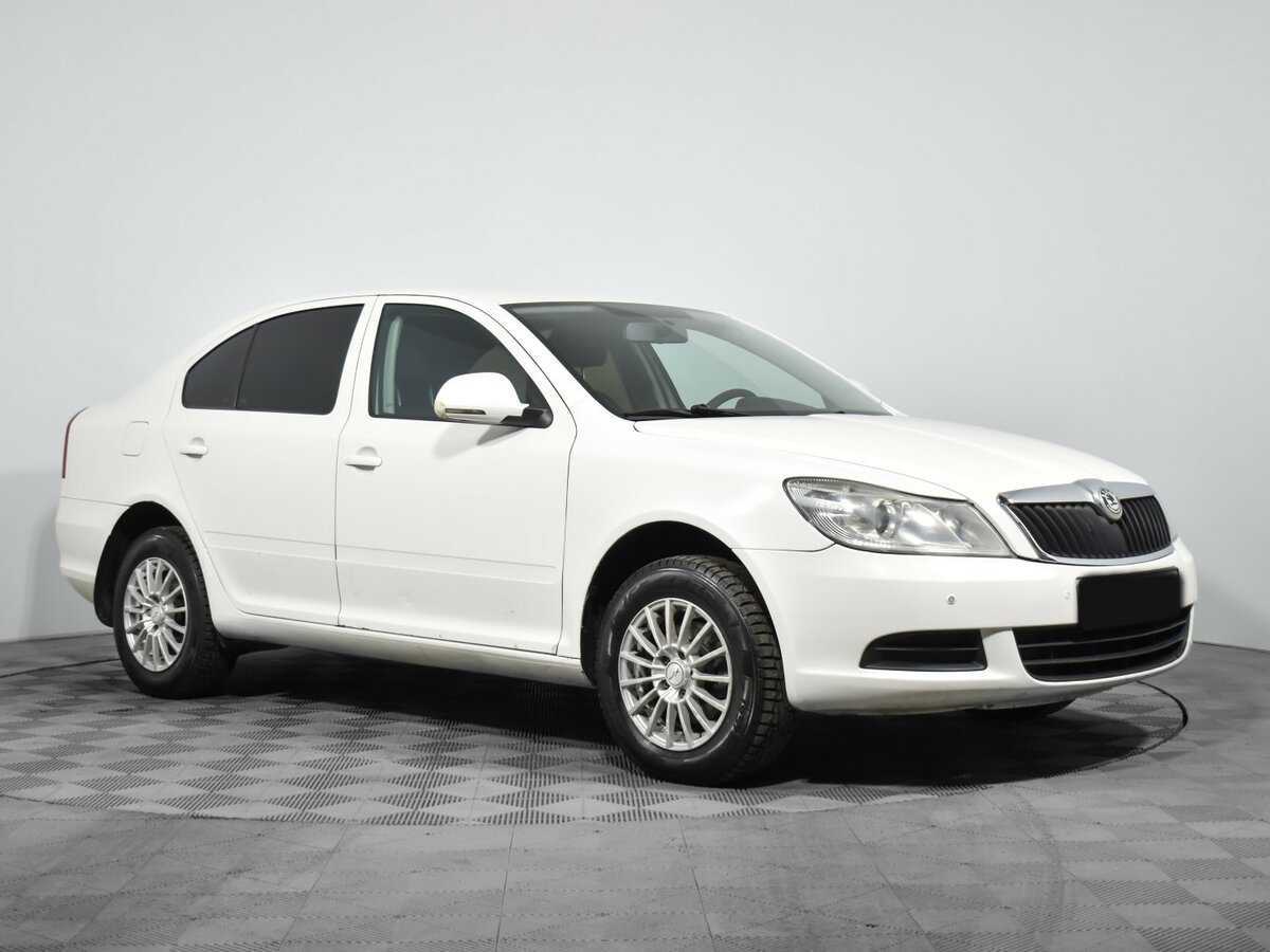 Skoda Octavia б/у, 2012, Механическая. Фото: #2
