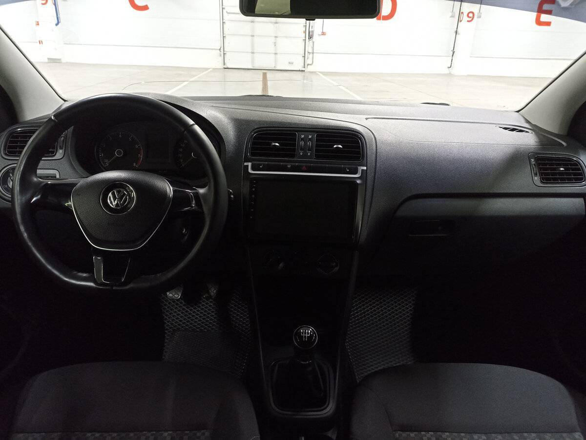 Volkswagen Polo б/у, 2016, Механическая. Фото: #13