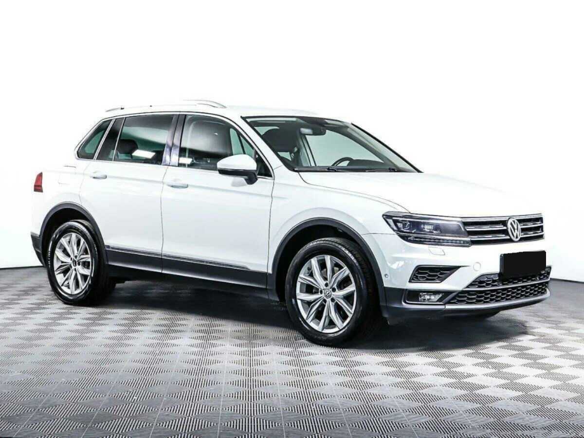 Volkswagen Tiguan б/у, 2017, Роботизированная. Фото: #1