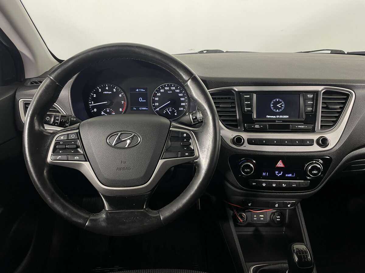 Hyundai Solaris б/у, 2017, Механическая. Фото: #9