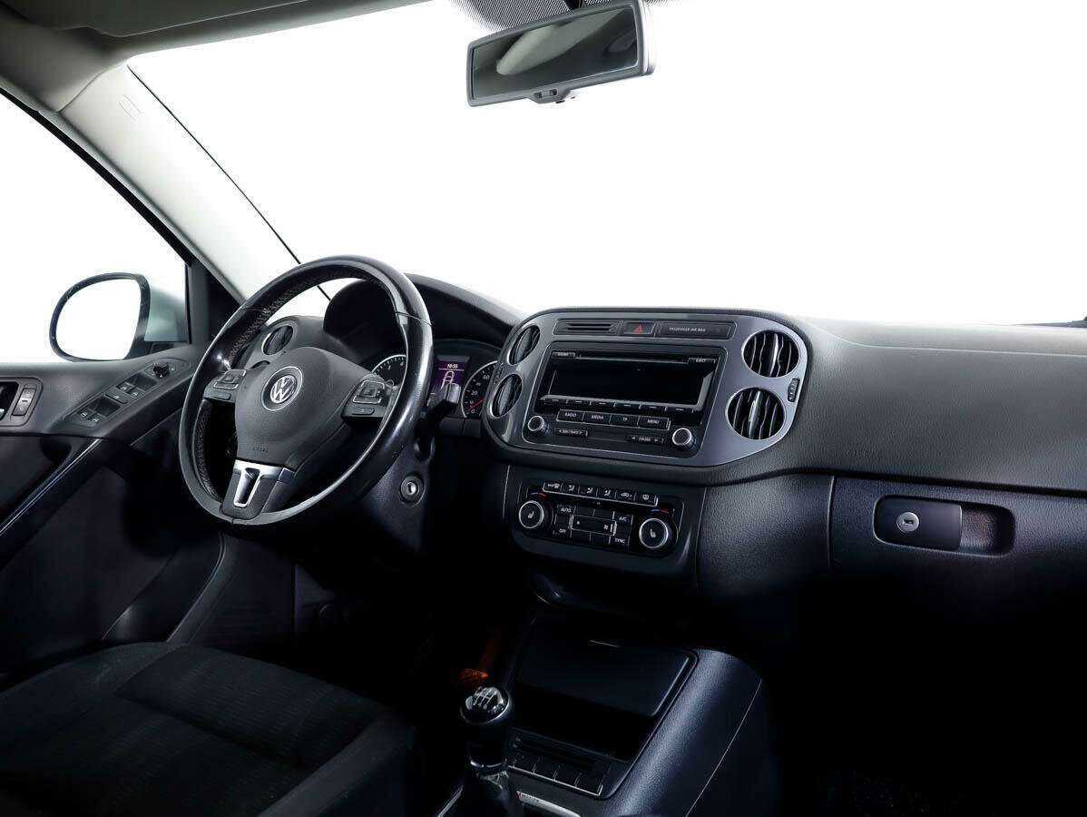 Volkswagen Tiguan б/у, 2012, Механическая. Фото: #7