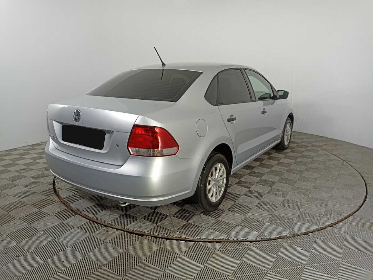 Volkswagen Polo б/у, 2014, Механическая. Фото: #4