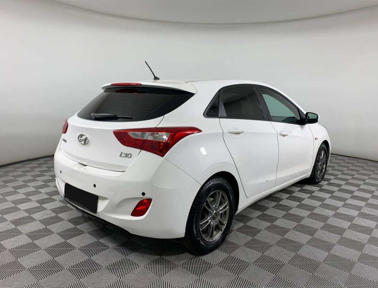 Hyundai i30 б/у, 2012, Автоматическая. Фото: #4