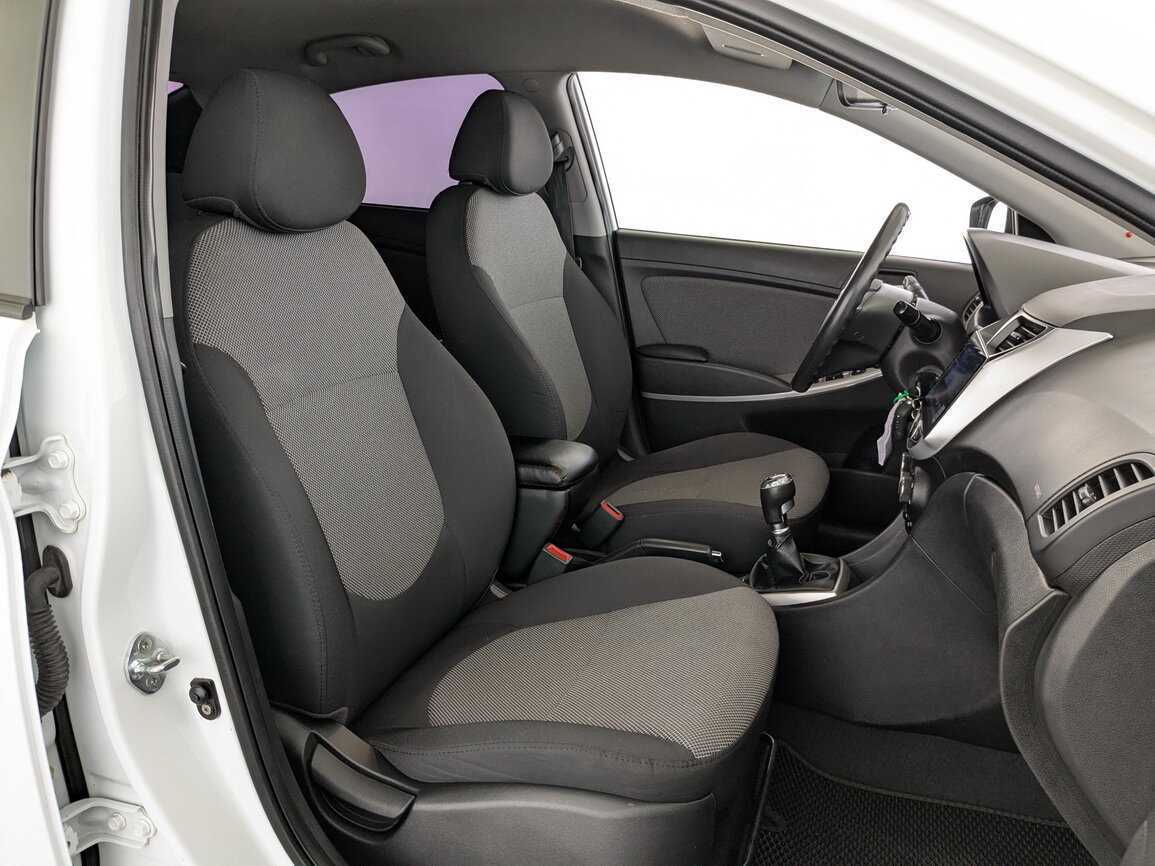 Hyundai Solaris б/у, 2013, Механическая. Фото: #19