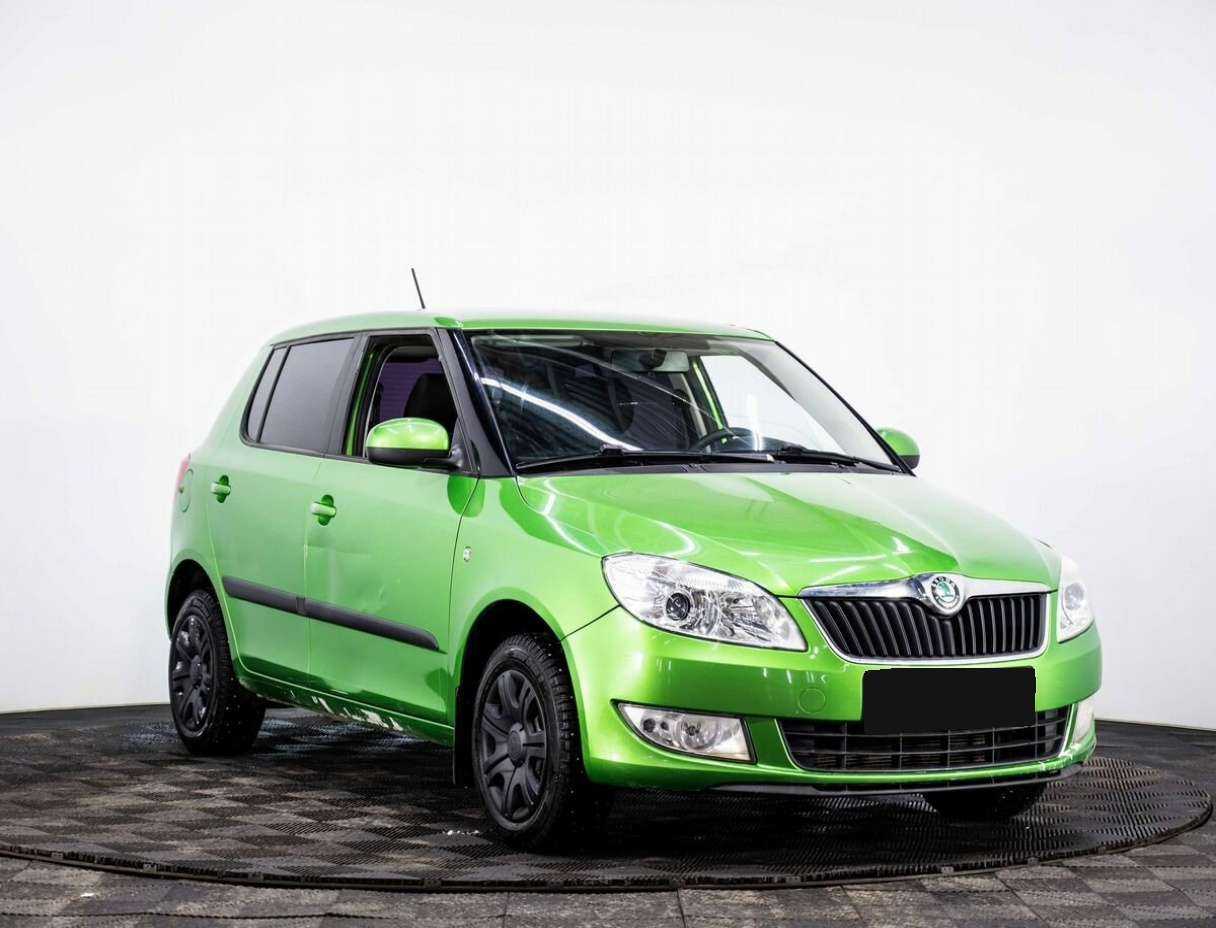 Skoda Fabia б/у, 2012, Механическая. Фото: #2