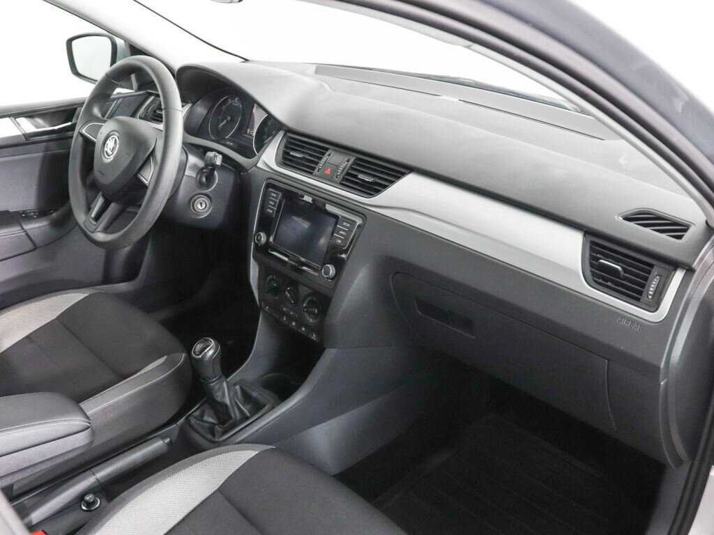 Skoda Rapid б/у, 2018, Механическая. Фото: #9