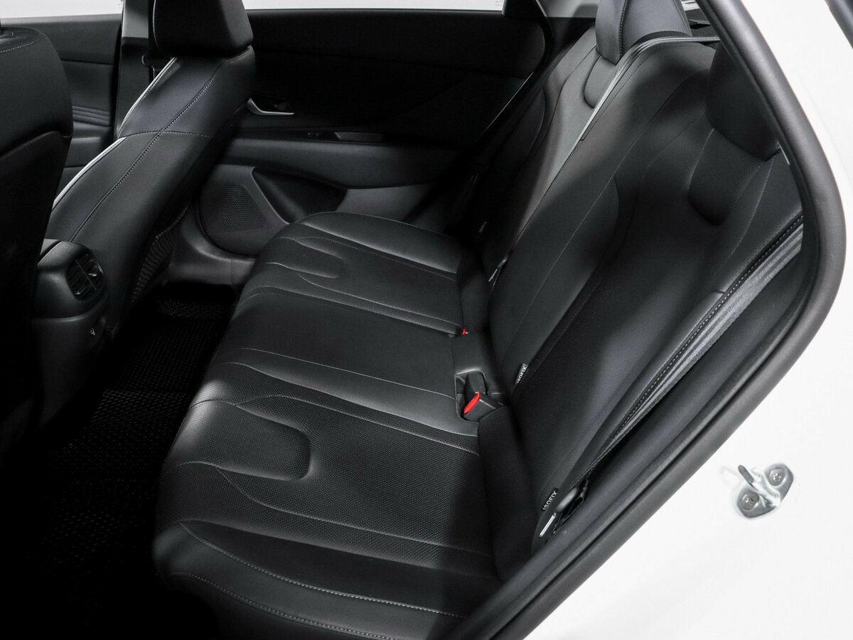 Hyundai Elantra б/у, 2023, Вариатор. Фото: #9