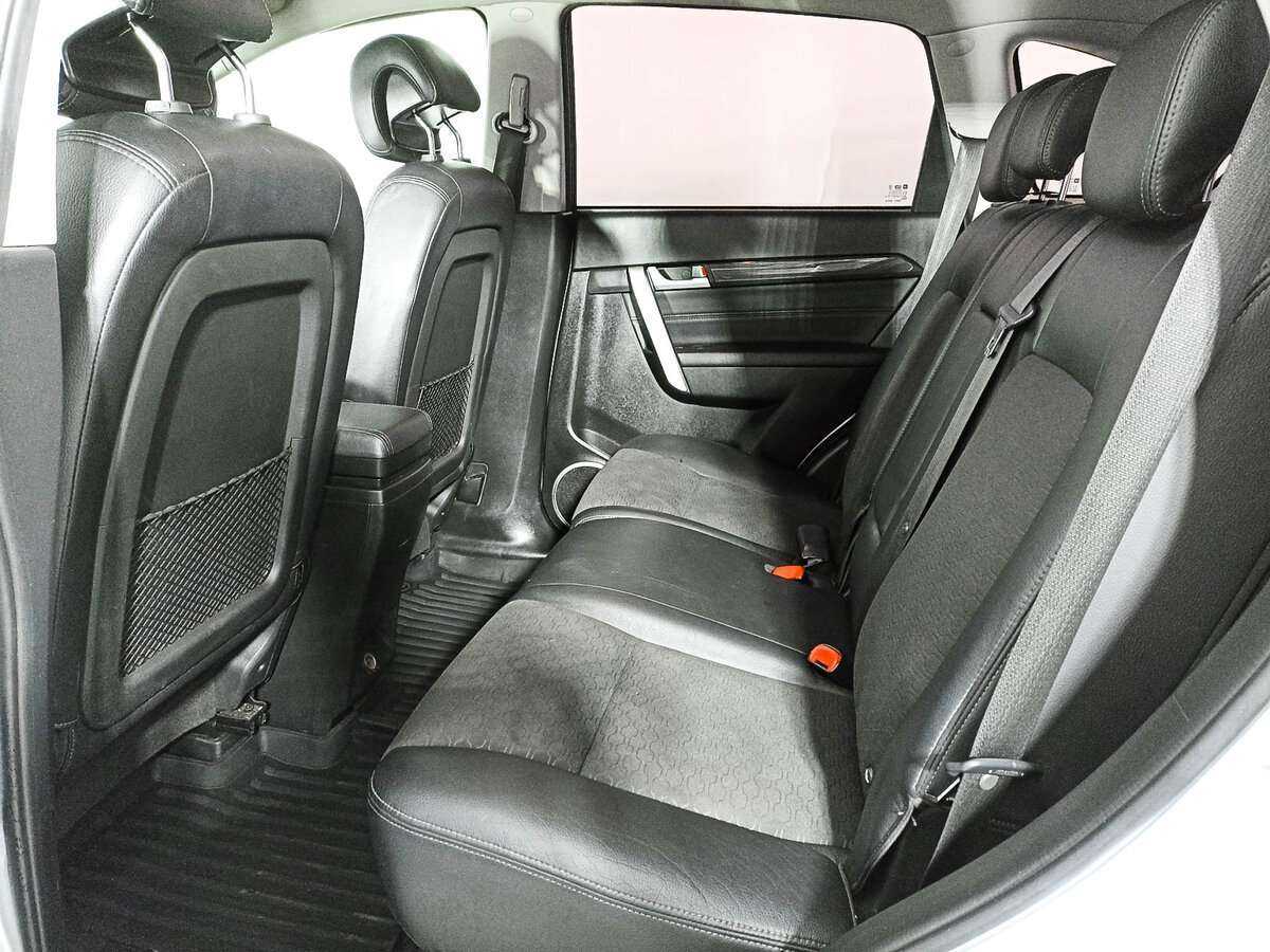 Chevrolet Captiva б/у, 2015, Автоматическая. Фото: #9