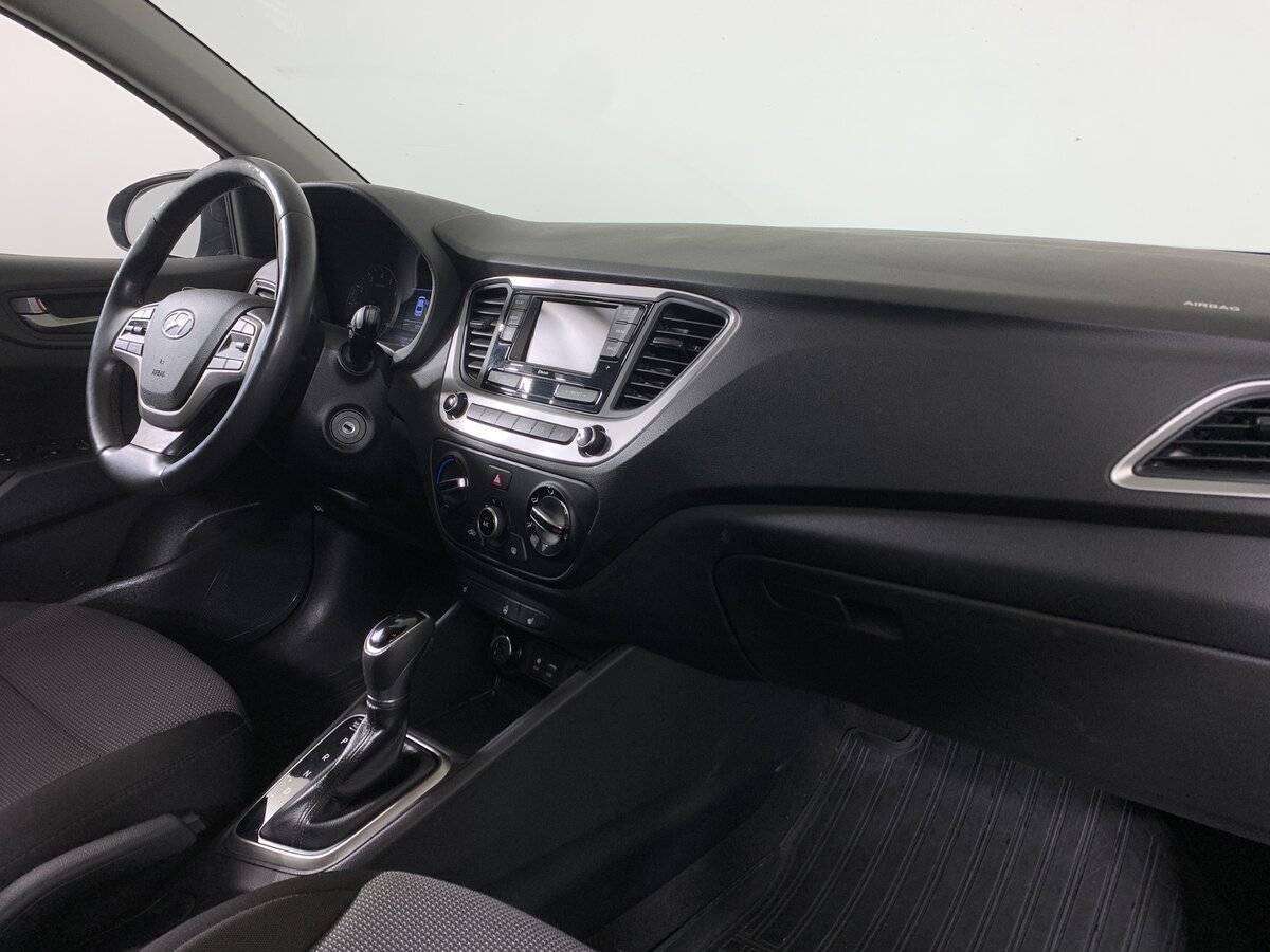 Hyundai Solaris б/у, 2017, Автоматическая. Фото: #12