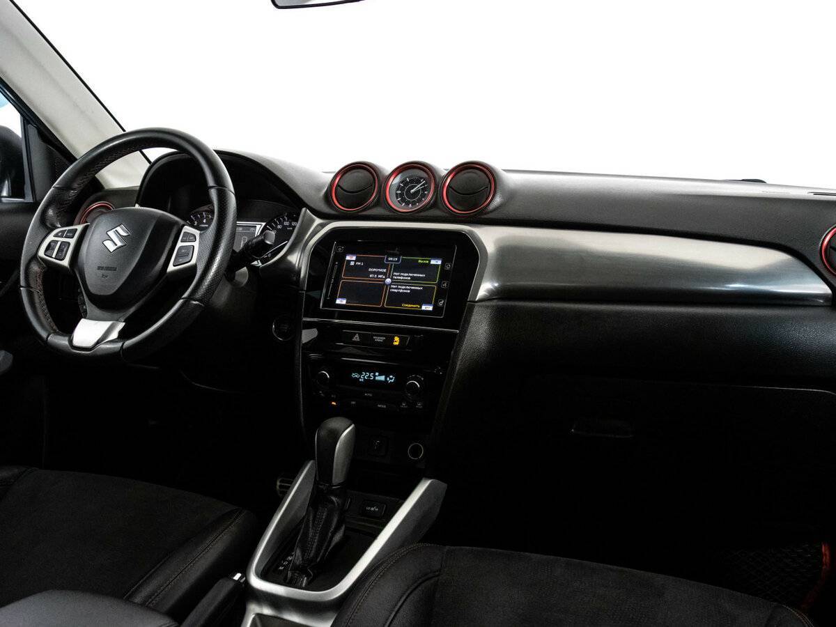 Suzuki Vitara б/у, 2016, Автоматическая. Фото: #6