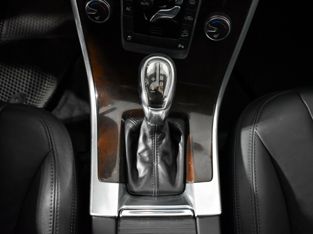 Volvo XC60 б/у, 2012, Автоматическая. Фото: #9