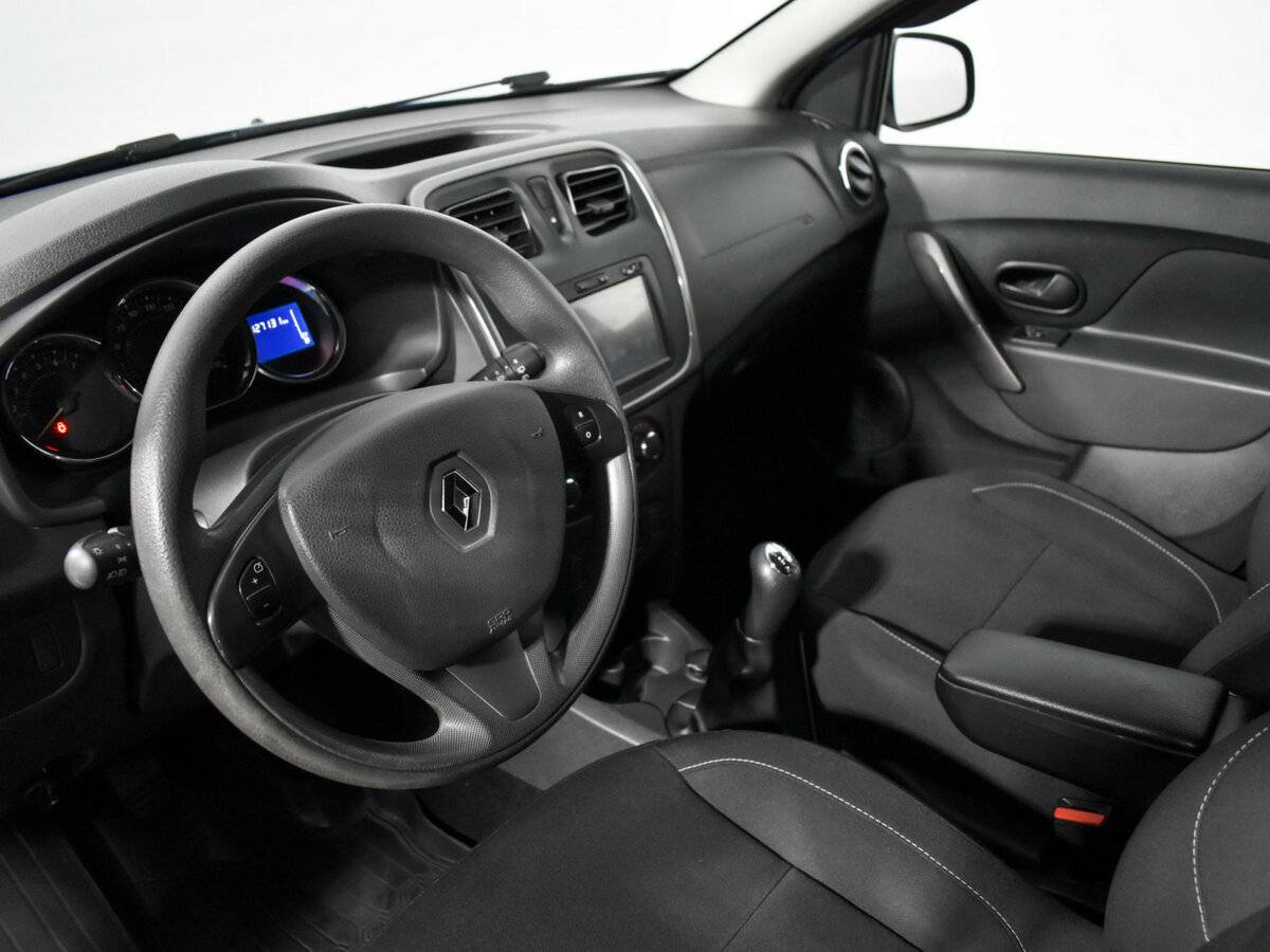 Renault Sandero б/у, 2018, Механическая. Фото: #8