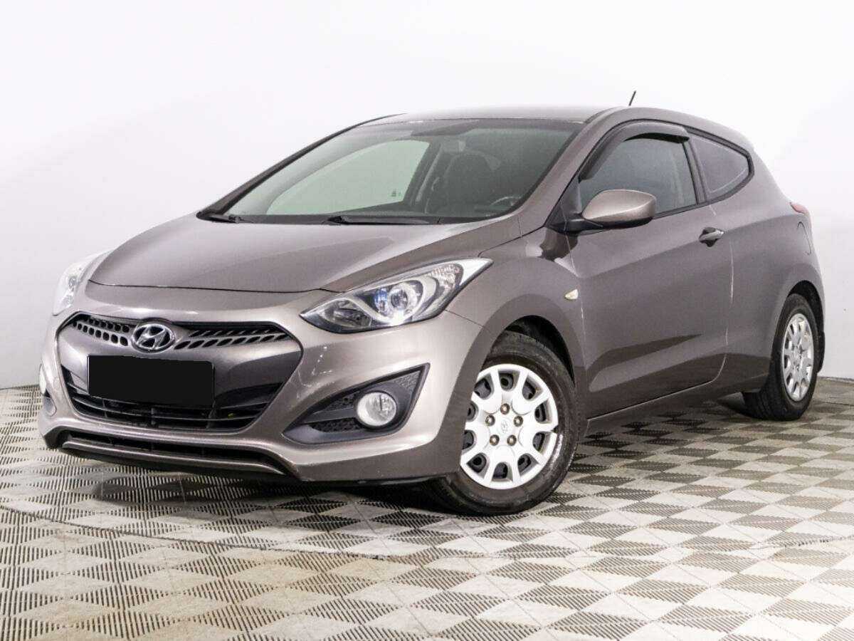 Hyundai i30 б/у, 2013, Механическая. Фото: #0
