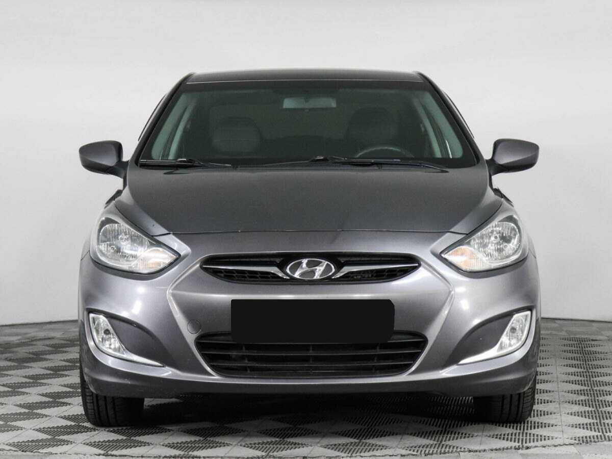 Hyundai Solaris б/у, 2013, Автоматическая. Фото: #1