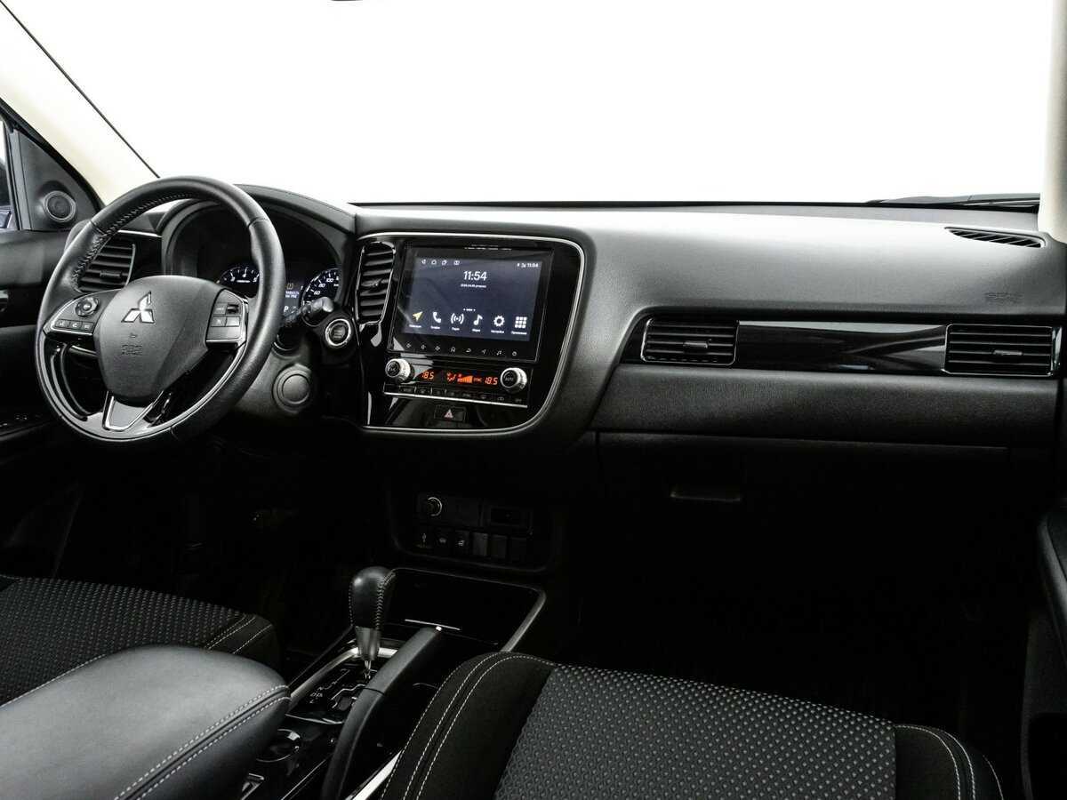 Mitsubishi Outlander б/у, 2021, Вариатор. Фото: #6