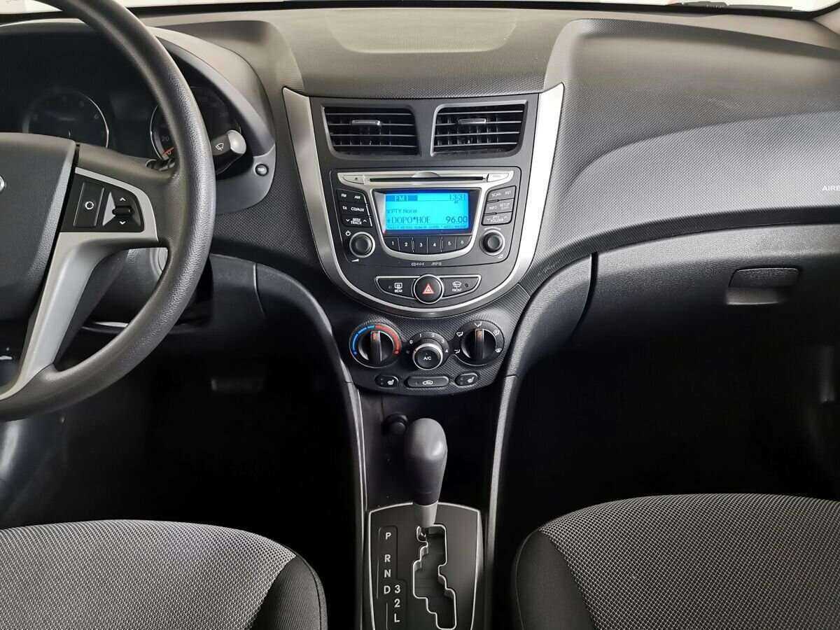 Hyundai Solaris б/у, 2014, Автоматическая. Фото: #10