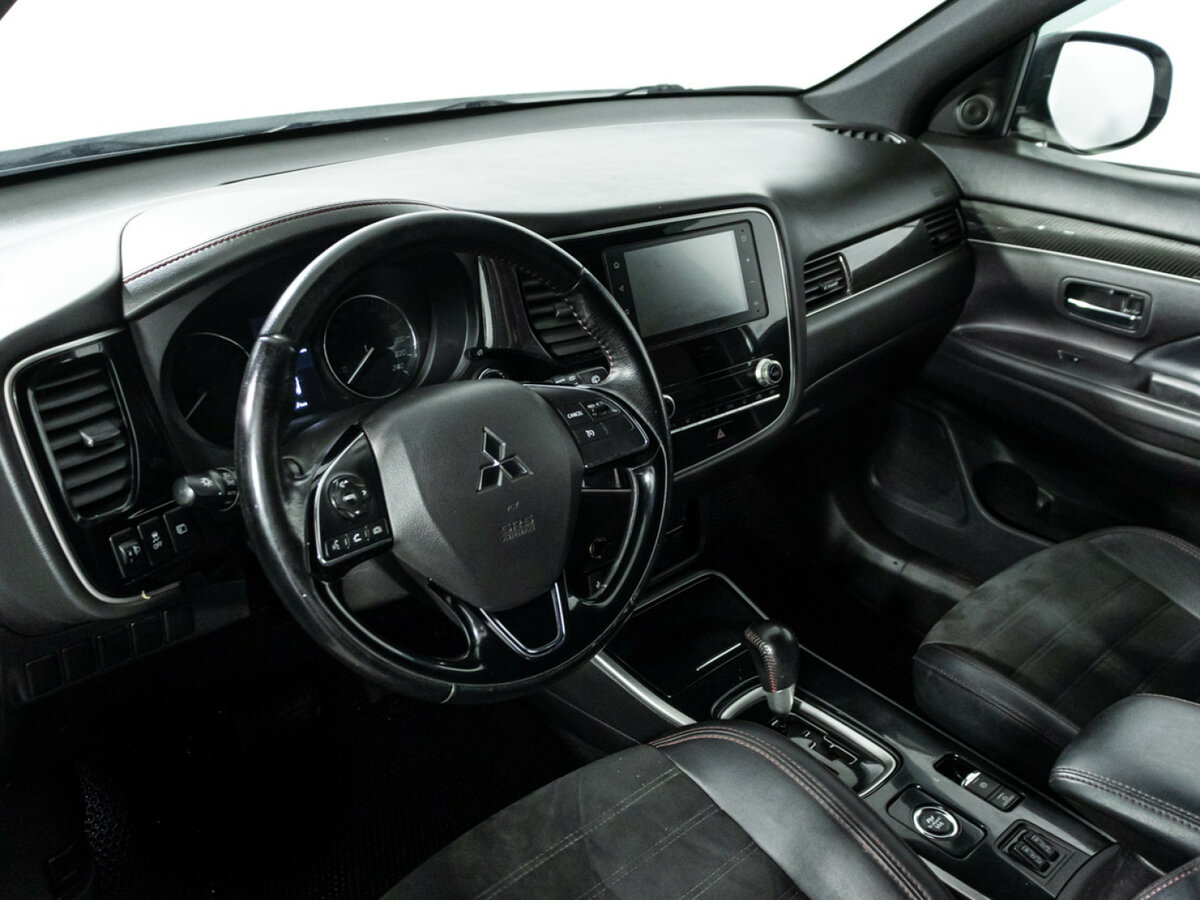 Mitsubishi Outlander б/у, 2021, Вариатор. Фото: #10