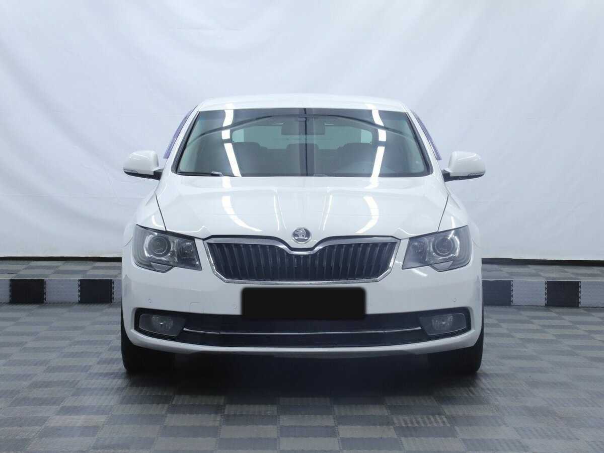 Skoda Superb б/у, 2013, Автоматическая. Фото: #1