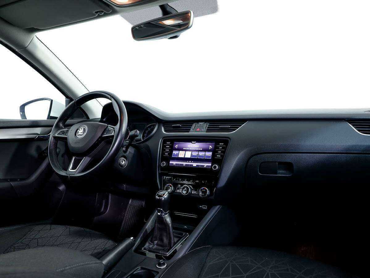 Skoda Octavia б/у, 2018, Механическая. Фото: #10