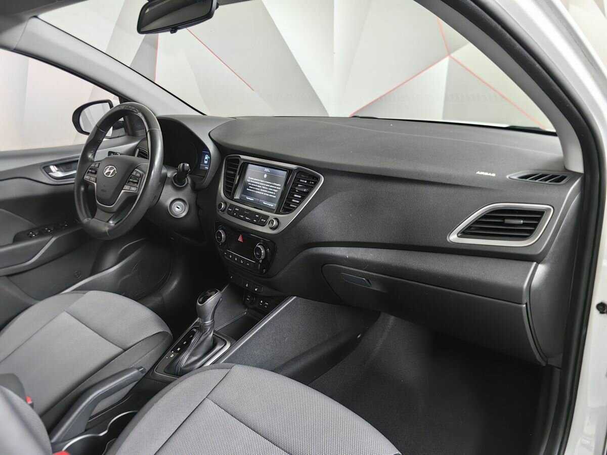 Hyundai Solaris б/у, 2017, Автоматическая. Фото: #9